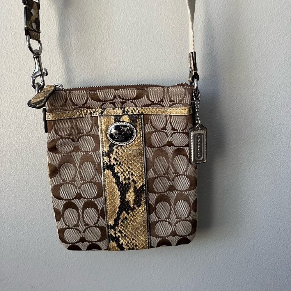 Coach Sutton 43976 Signature Python Swingpack Cro… - image 3